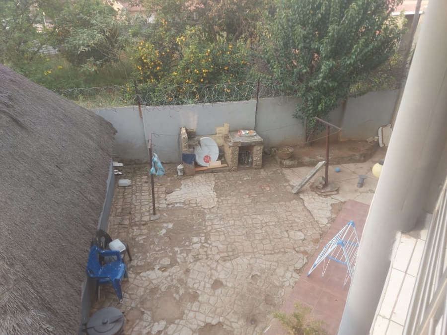4 Bedroom Property for Sale in Oos Einde North West